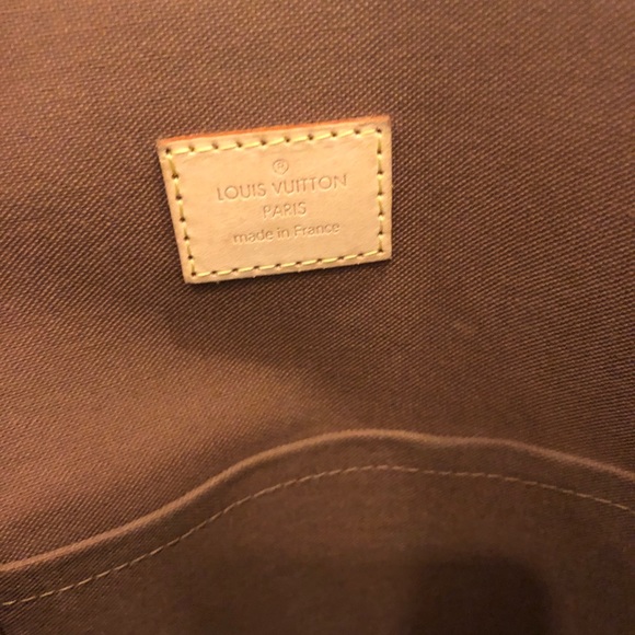 Louis Vuitton Monogram Horizontal Lockit Bag - Picture 7 of 13